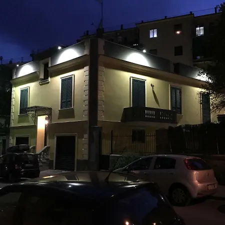 Rosa Apartment Neapel